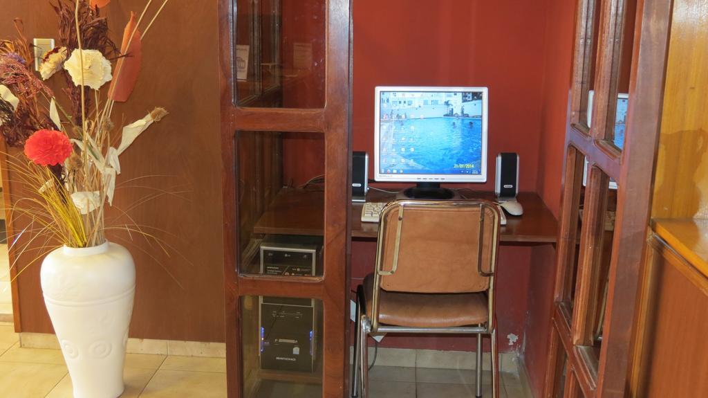 Hotel Arenales Villa Carlos Paz Eksteriør bilde