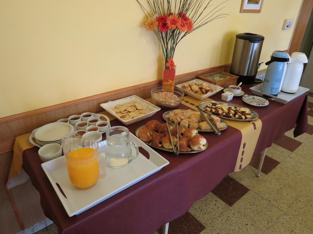 Hotel Arenales Villa Carlos Paz Eksteriør bilde